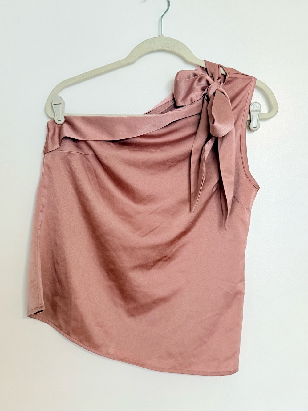 One-Shoulder‎ Top